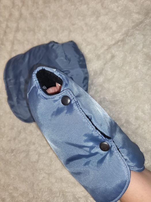 Рукавиці, муфти  на коляску, санчата сірі та блакитні
