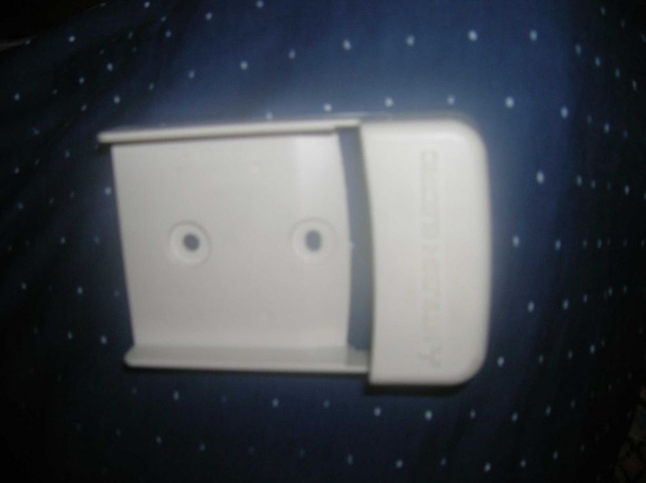 Настенный держатель телефона " Мицубиси электрик" размер 6.2х9.6х2.0см