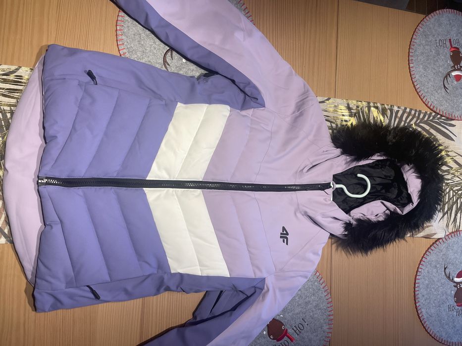 Sprzedam kurtkę narciarską 4f dxiewczynka 152