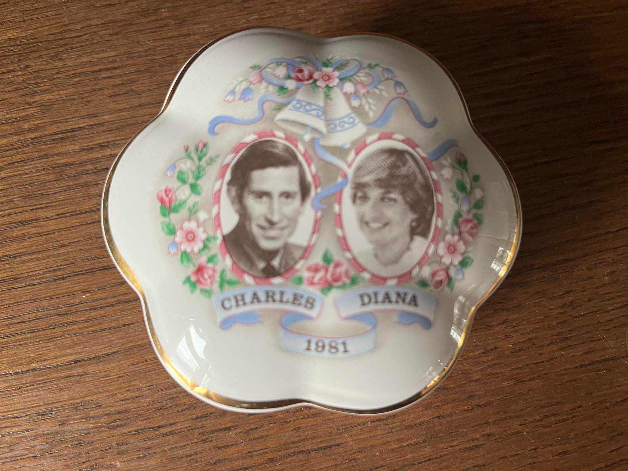 Król Karol i Diana Puzderko porcelana Ringtons Limited Palissy