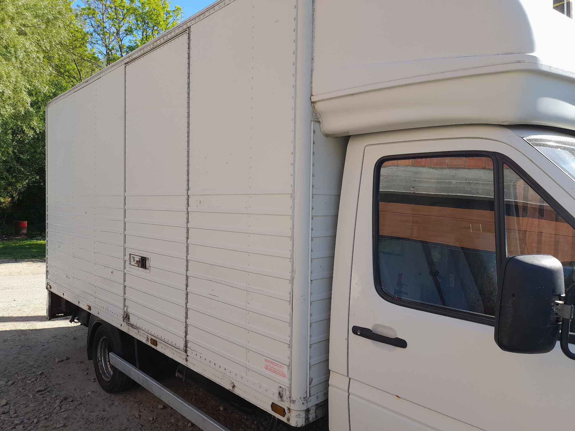 Kontener z windą VW LT 46