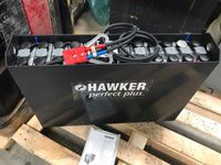 Тяговая аккумуляторная батарея на вилочный погрузчик Hawker Water Less