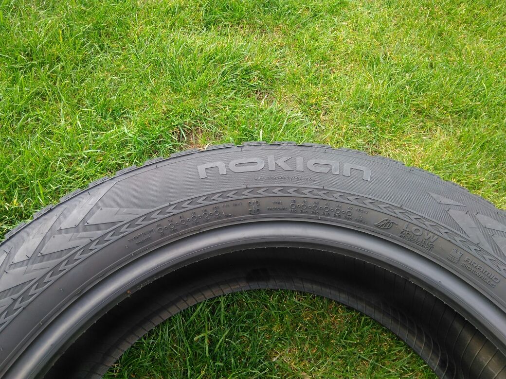 opona 235/55/R19 Nokian weatherproof suv 8mm 2018