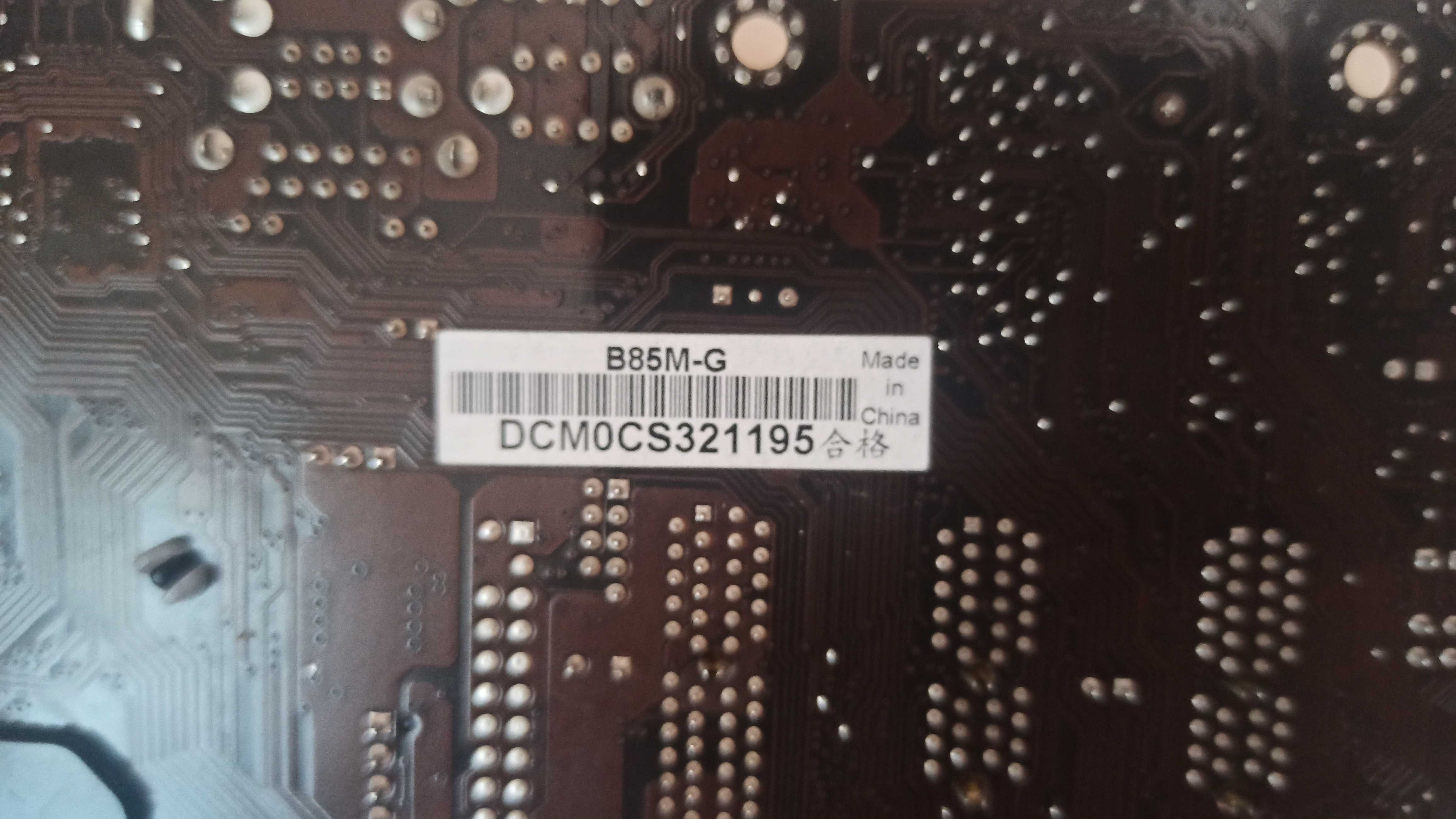 Płyta główna (Asus micro ATX] plus procesor [Intel]