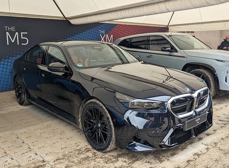 BMW M5 wynajem RENT a BMW M5