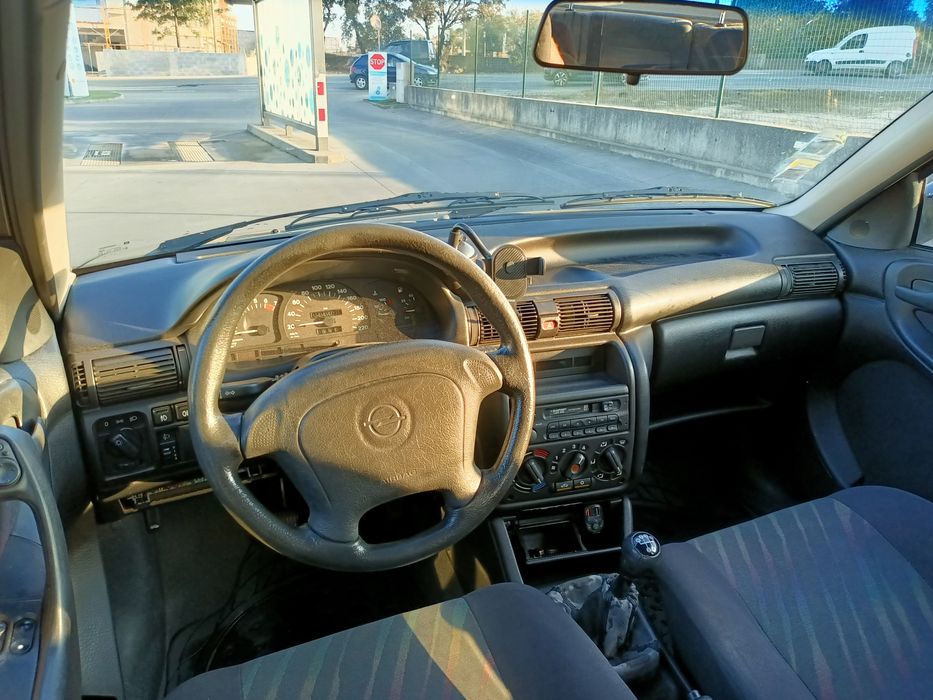 Opel Astra F 1.4 16v Gasolina