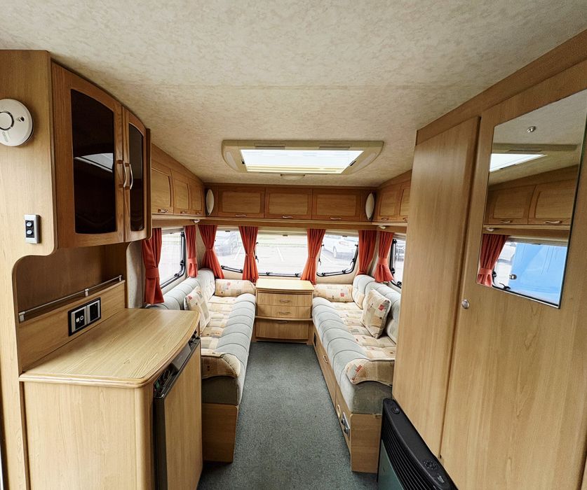 Кемпер будинок на колесах причіп дача караван Lunar хата на колесах