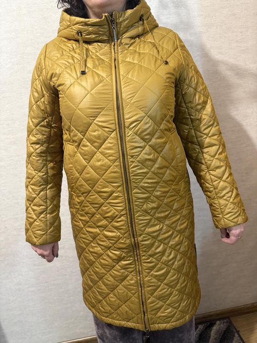 Фірмова утеплена куртка 50 р.