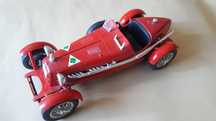 BURAGO Alfa Romeu 2300 Monza de 1934 - Escala 1:18