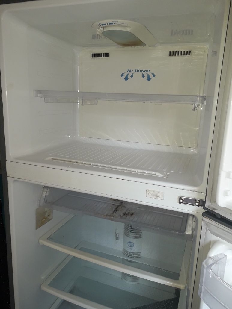 Продам холодильник Samsung
