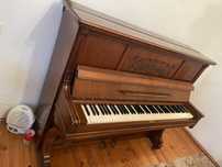 Pianino Ed Seiler.