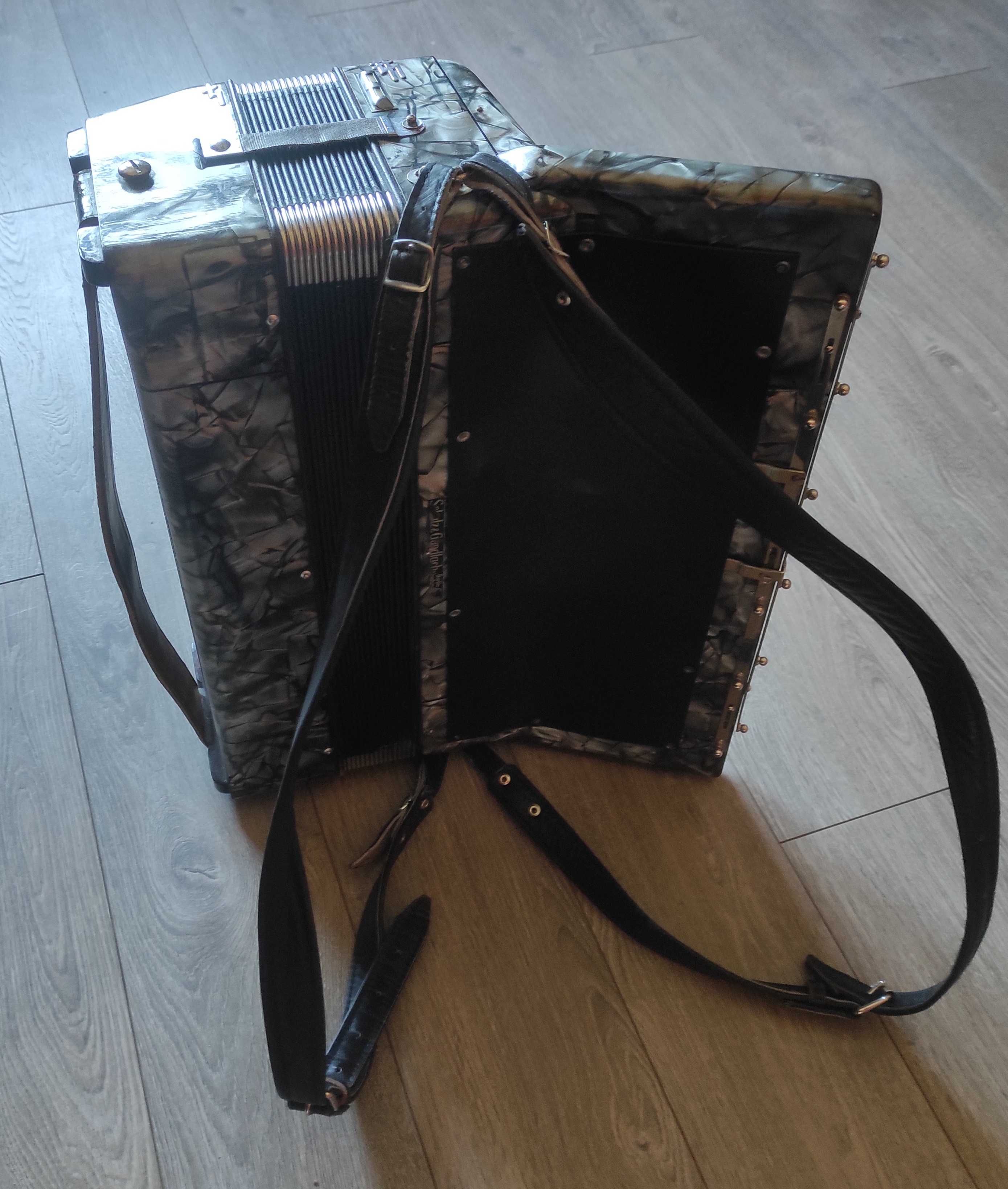 Akordeon Hohner Verdi IIIB