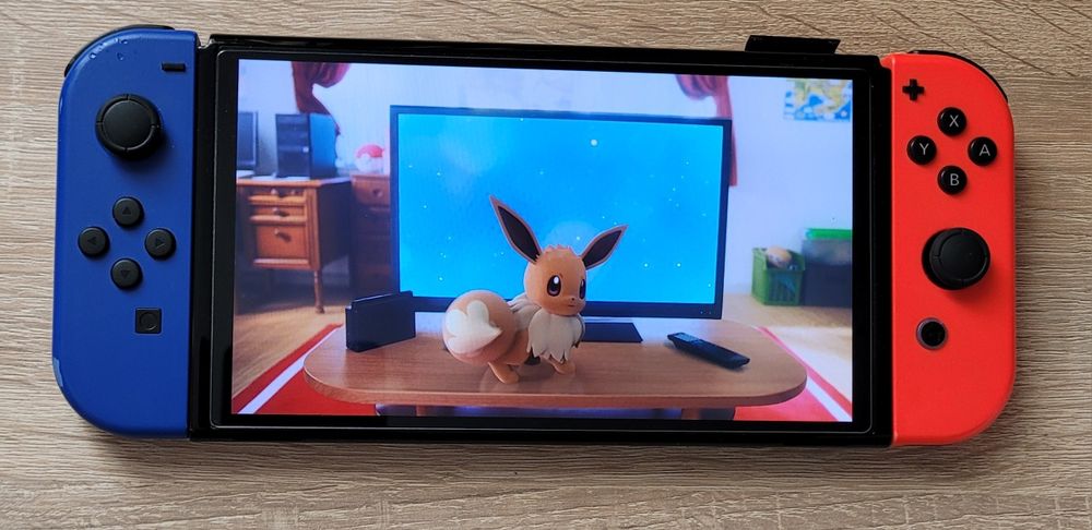 Pokemon Let's go Eevee Nintendo Switch