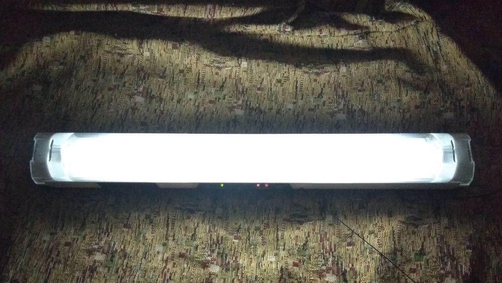 Лампа светильник Philips Bazooka