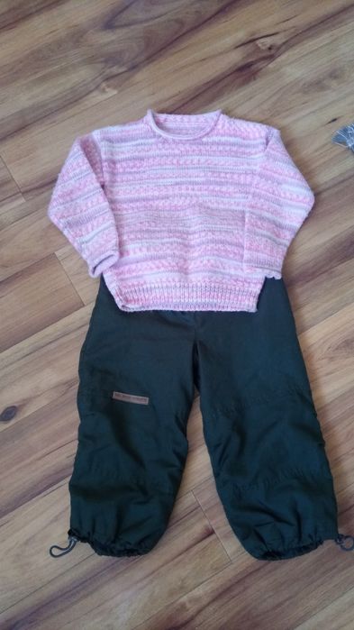 Spidnie ocieplane plus sweterek dziewczęce roz.98-104