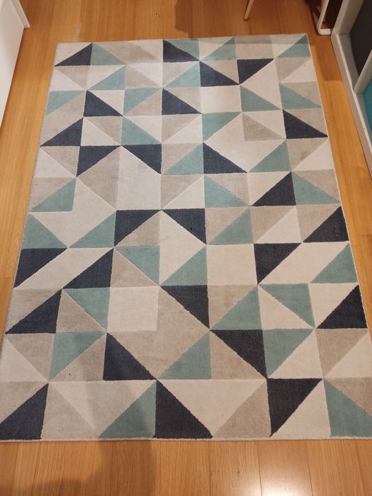 Tapete pelo raso azul e cinza