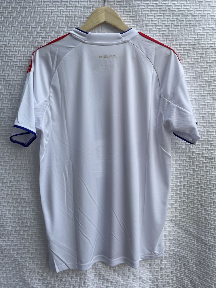 Camisola Principal 2025/2026 do Olympique Lyonnais M