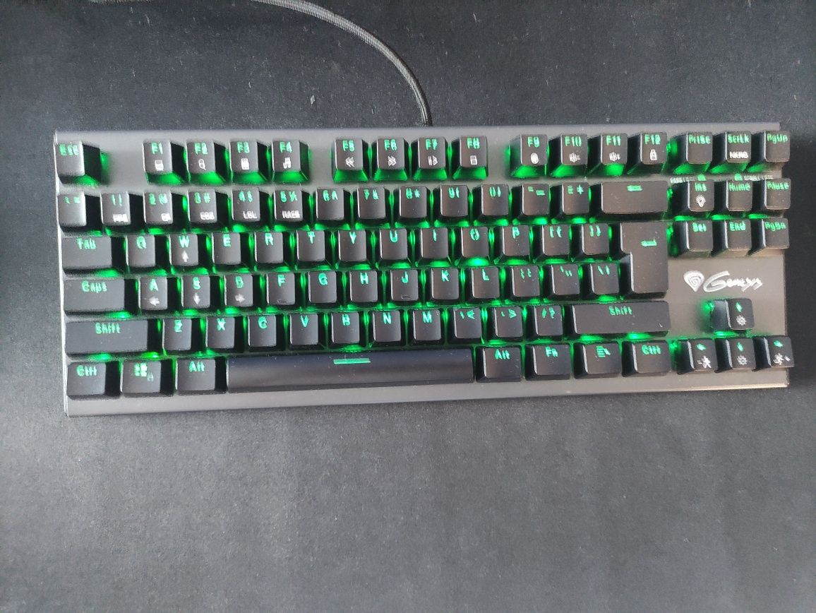 Genesis Thor 300 tkl