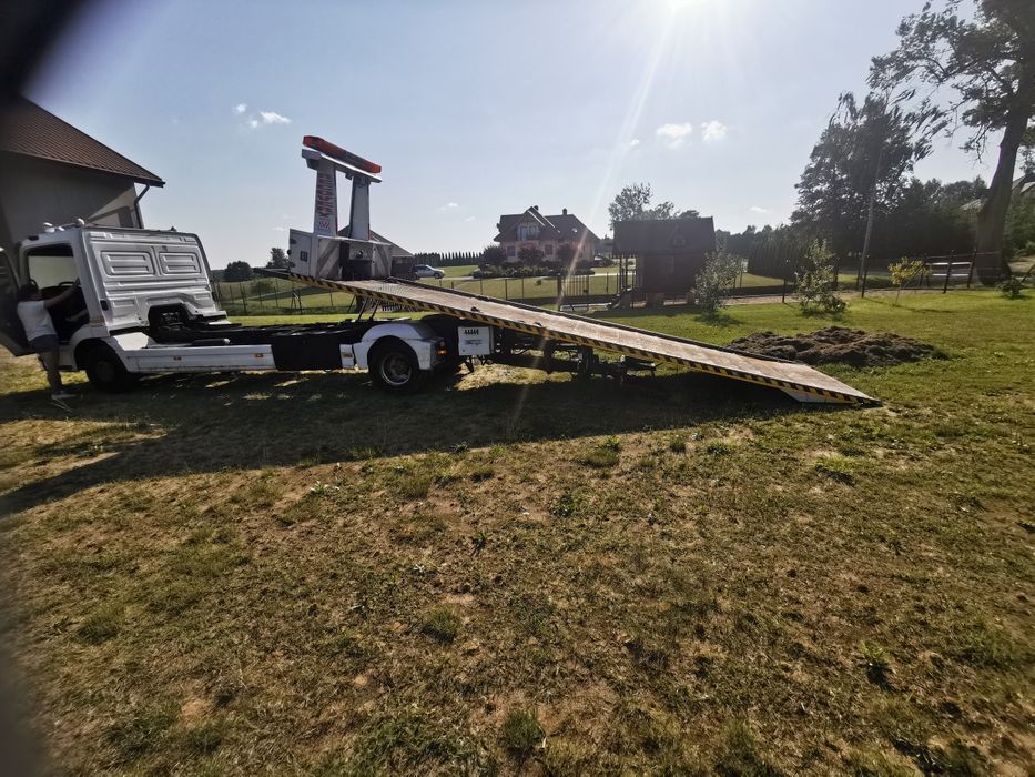 Mercedes Atego 818 autolaweta/Płyta