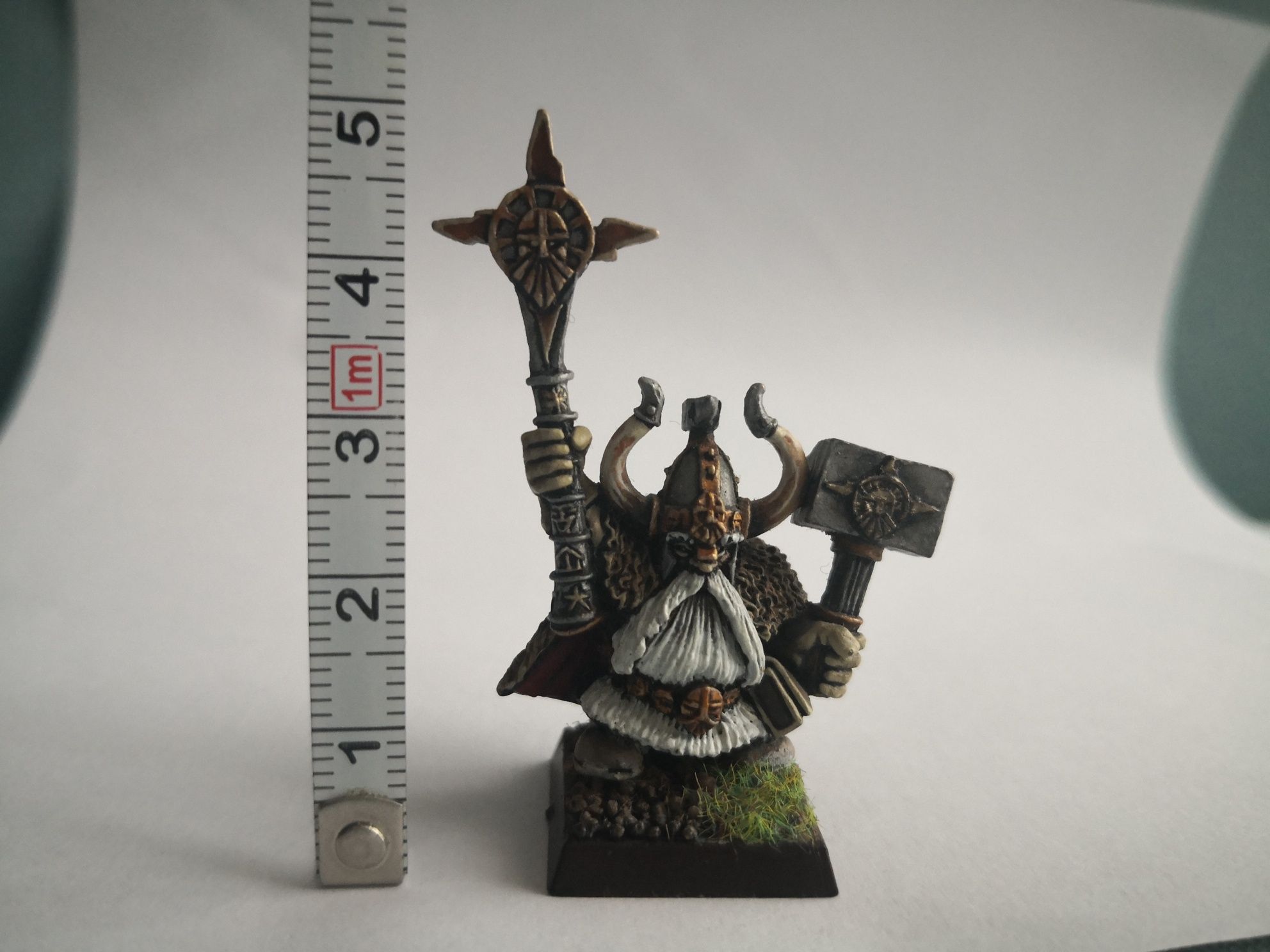 Warhammer Dwarf Runelord Kragg the Grim figurka