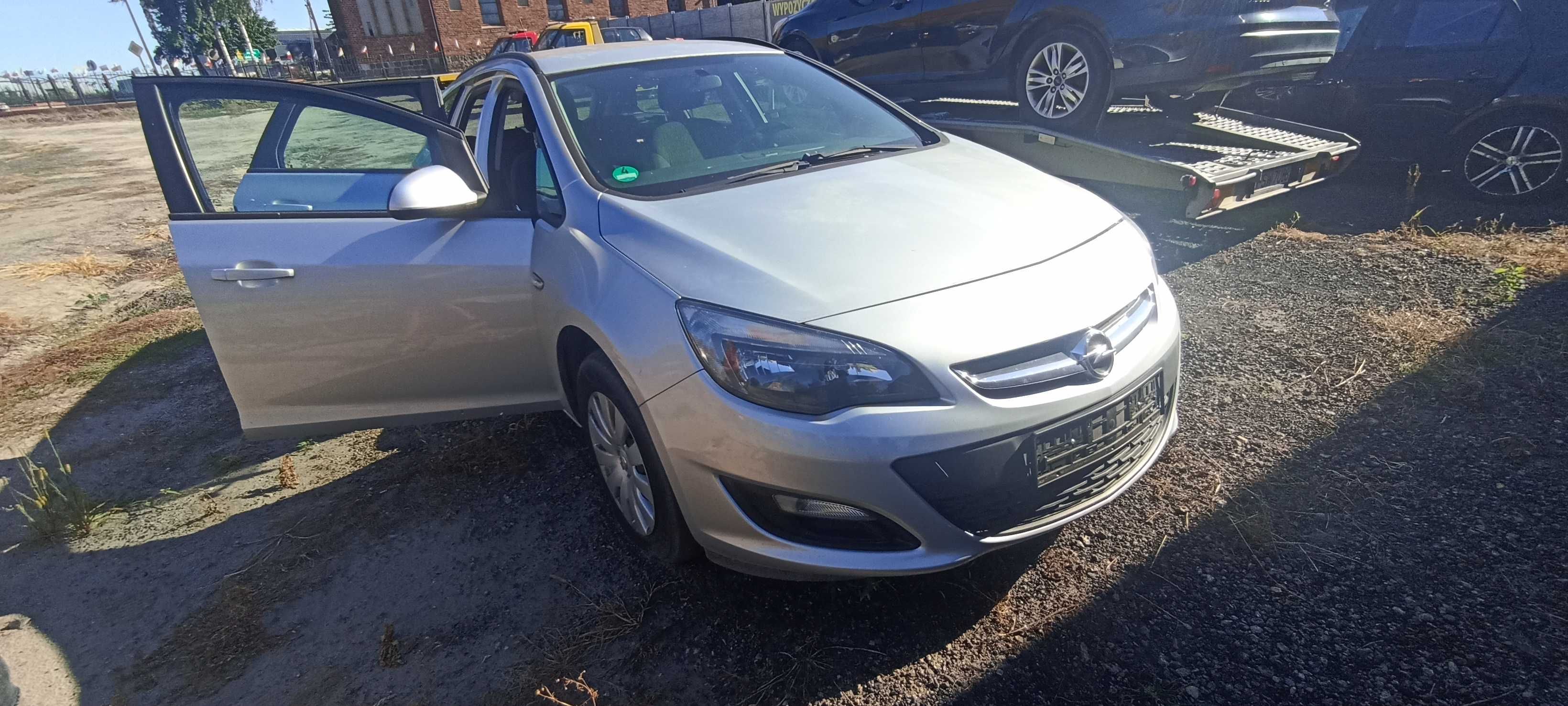 opel astra J zderzak przedni grill kratka halogen hokej  z176