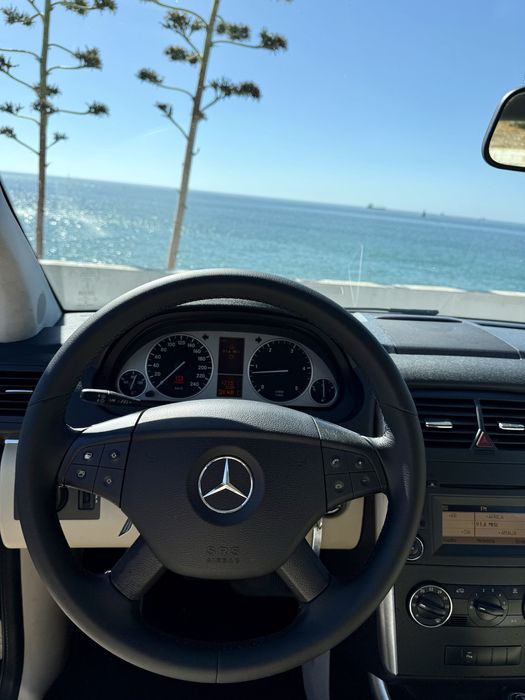 Mercedes B180 CDI Automático – 2010 – Excelente estado – 220.000 km