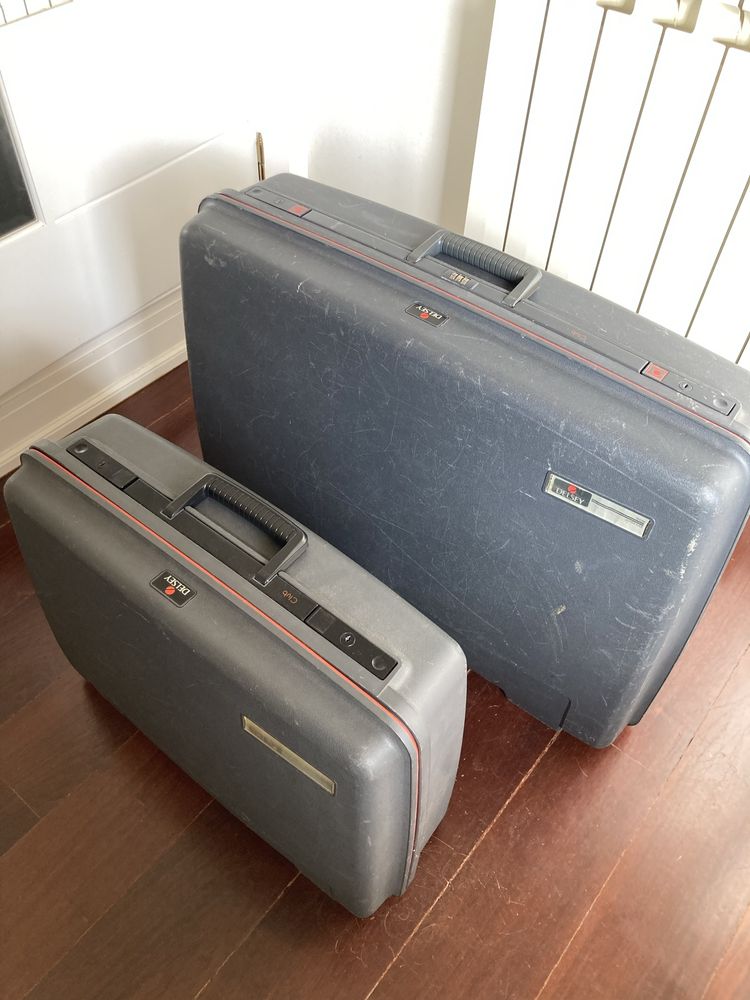 RESERVADAS: Malas de viagem rígidas, DELSEY. Interiores novos