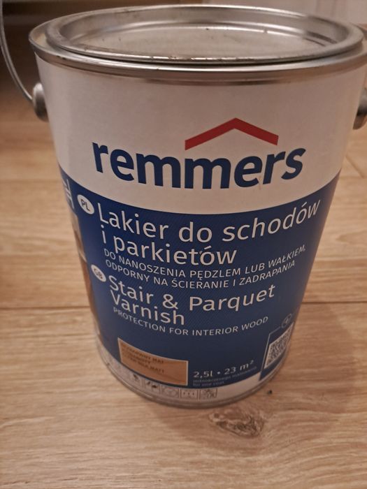 Lakier do schodów