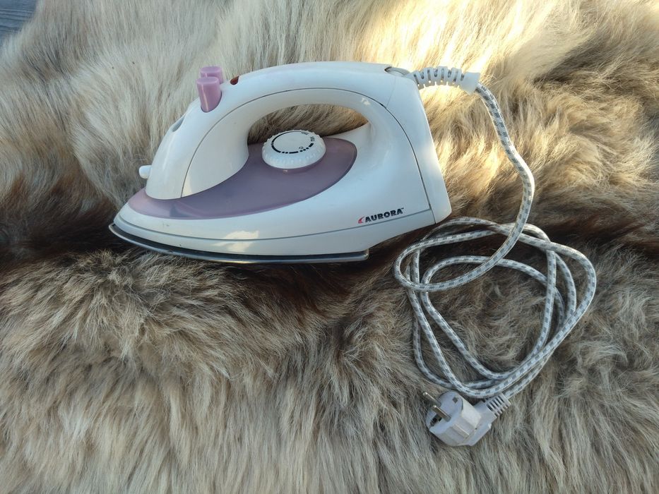 Праска Aurora Steam Iron au 024