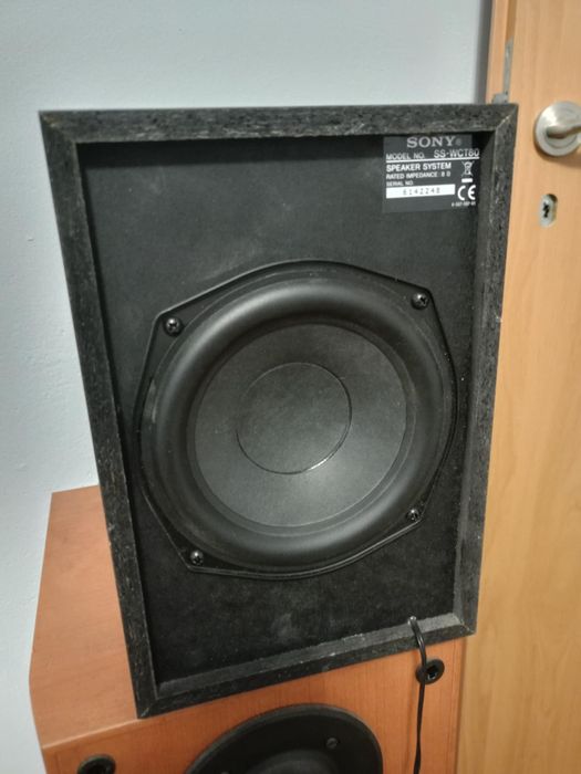 Subwoofer SONY .