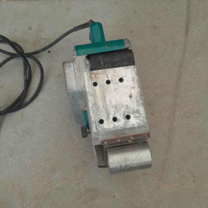 Szlifierka Taśmowa  Czołg  Makita Strug Do Drewna