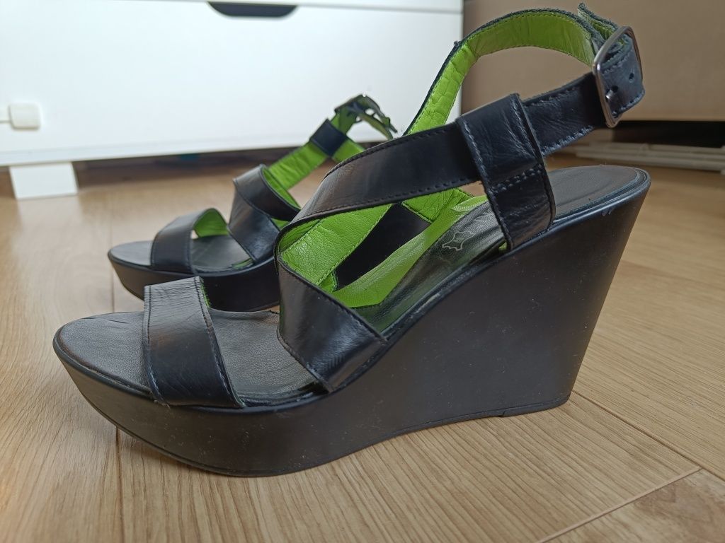 Lasocki 39 skóra jak nowe koturny sandały buty