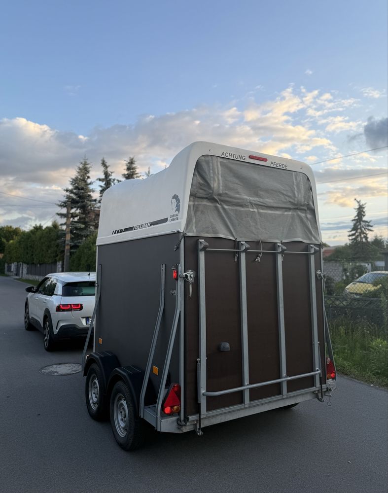 Przyczepa do przewozu koni konna Cheval Liberte Aluminiowa podłoga