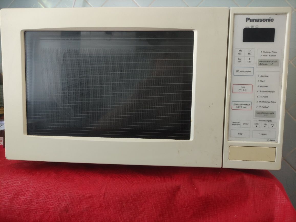 Мікрохвильова піч Panasonic