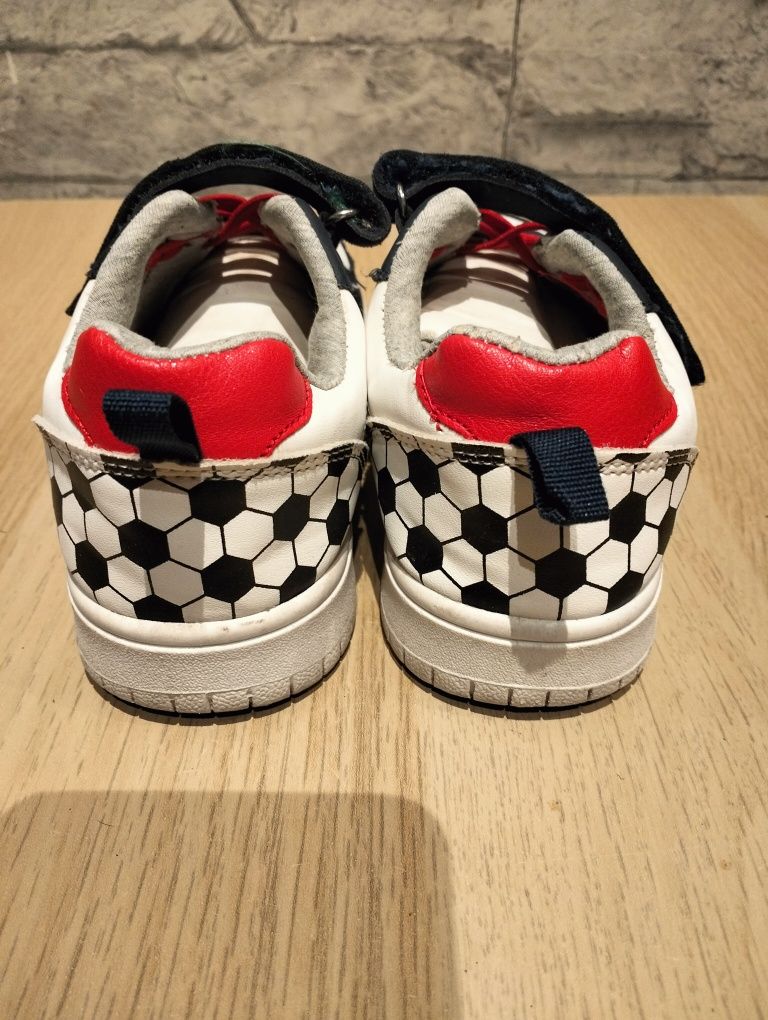 Buty trampki adidasy jesienne chłopięce r 32
