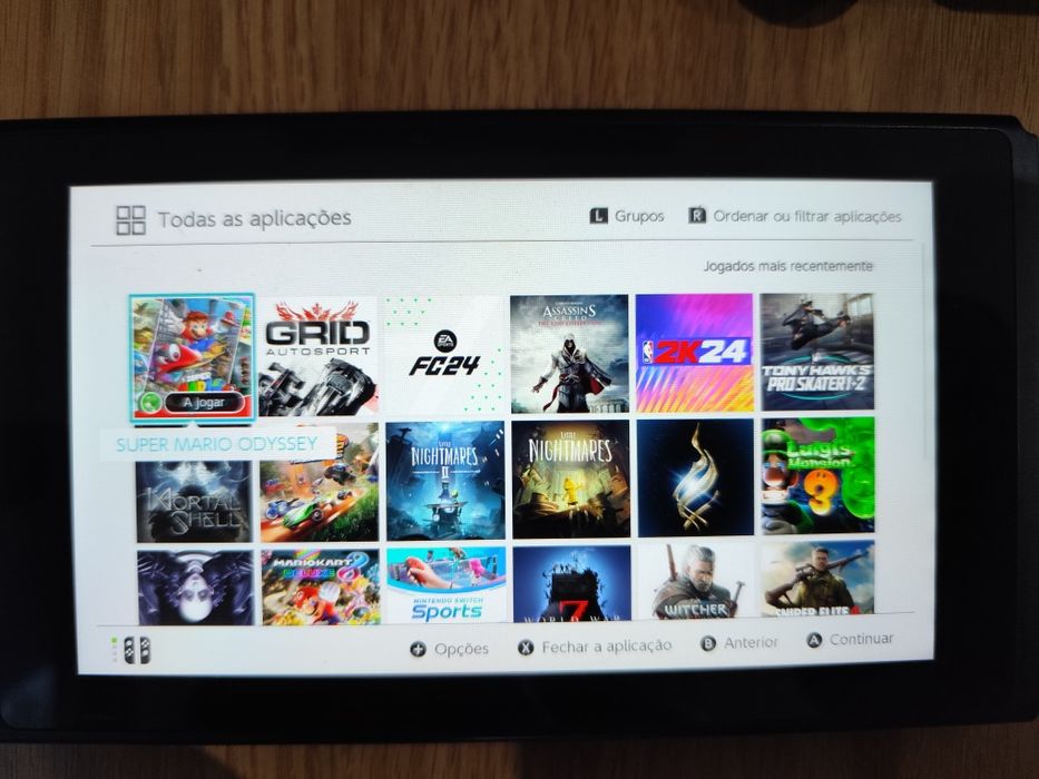Nintendo switch  desbloqueada e com muitos jogos instalados