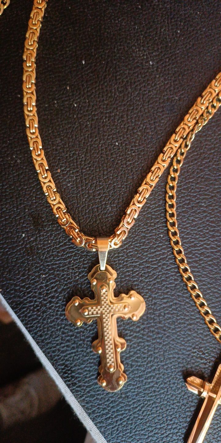 Łańcuszek kolor złoty 55cm z krzyżem