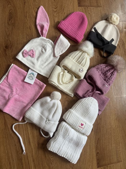 Шапки зимові та осінні на дівчинку