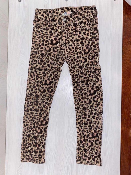 Dziecięce spodnie w panterkę H&M 128