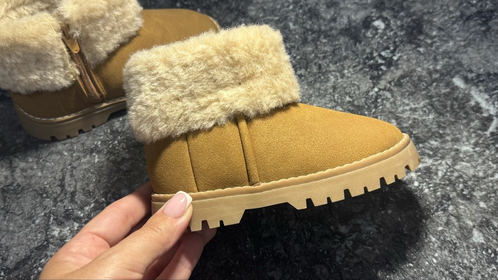 Уггі дитячі Zara 22 розмір