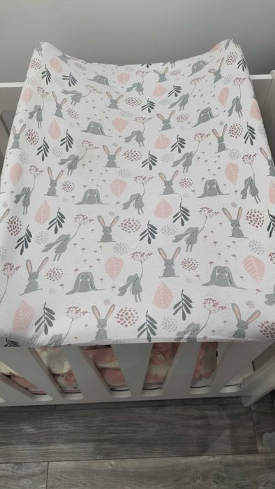 Sprzedam łóżeczko pinio