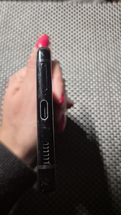 Продам телефон Samsung S21 plus 256