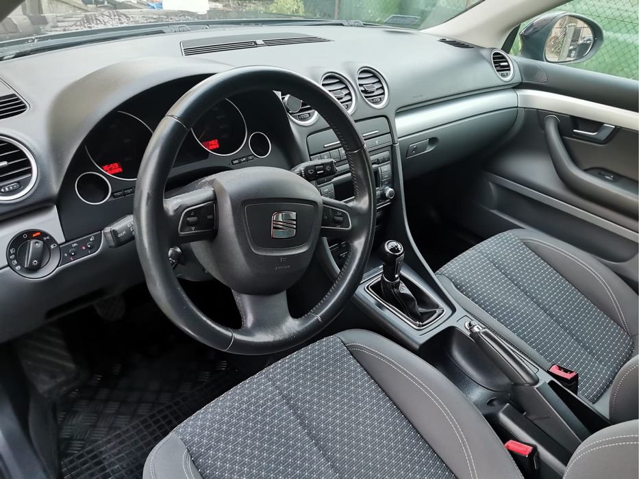 Seat Exeo 2.0 tdi niski przebieg 2009 r