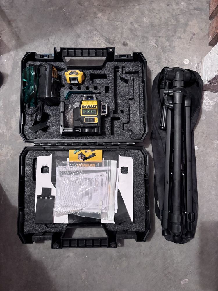 Zestaw laserowy DEWALT DCE089D1G-QW 12V XR GREEN + statyw + akcesoria