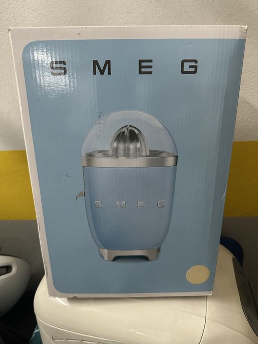 Liquidificadora Smeg Beje