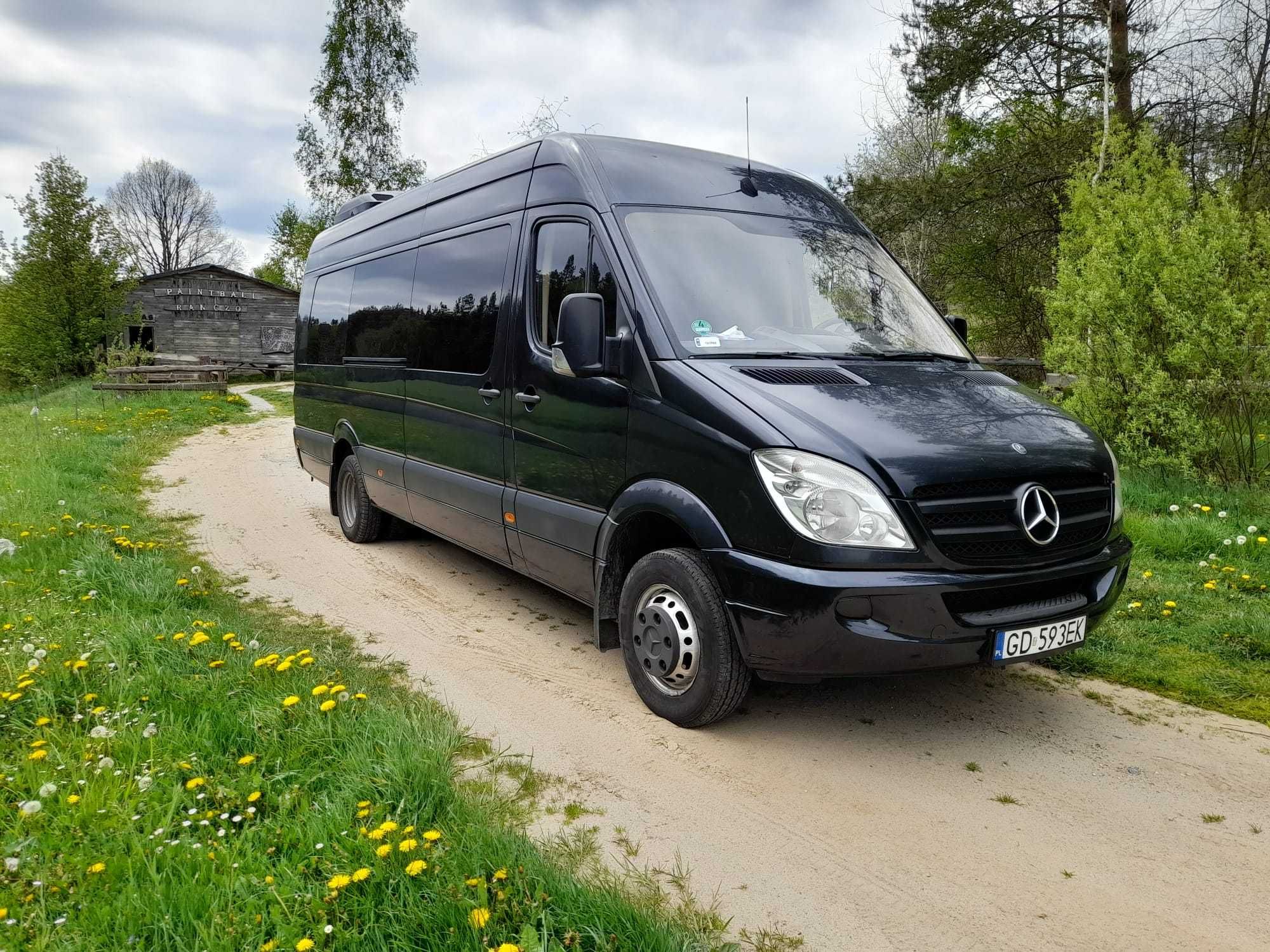 Przewóz  osób Transfer Lotnisko Bus Szkoły Baseny