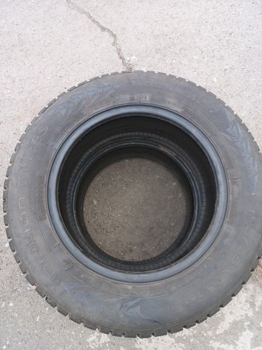 Резина шины колеса 195/65/15 Nokian