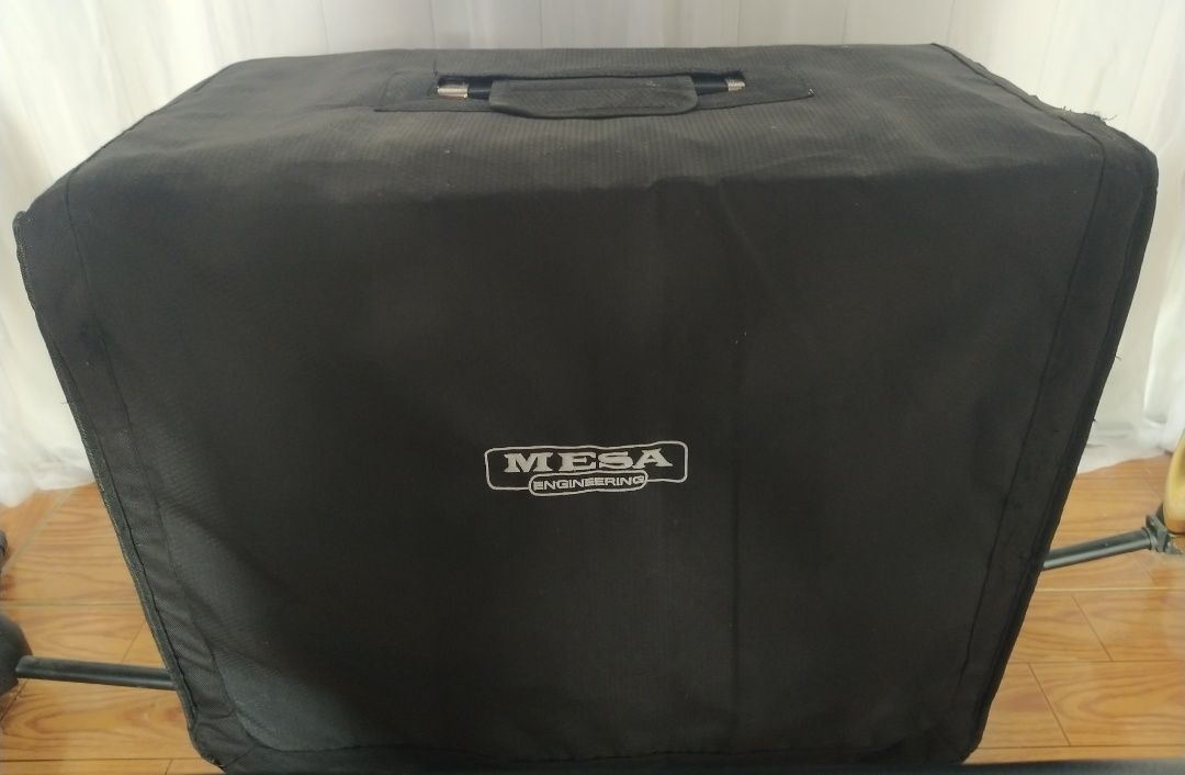 Amplificador válvulas Mesa Boogie Express 5:50 revisto em Dez 2024