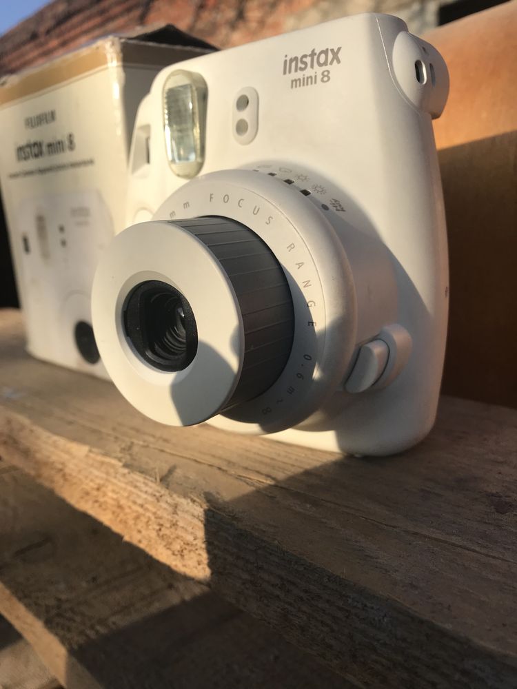 Продам Polaroid 636 Instax mini 8