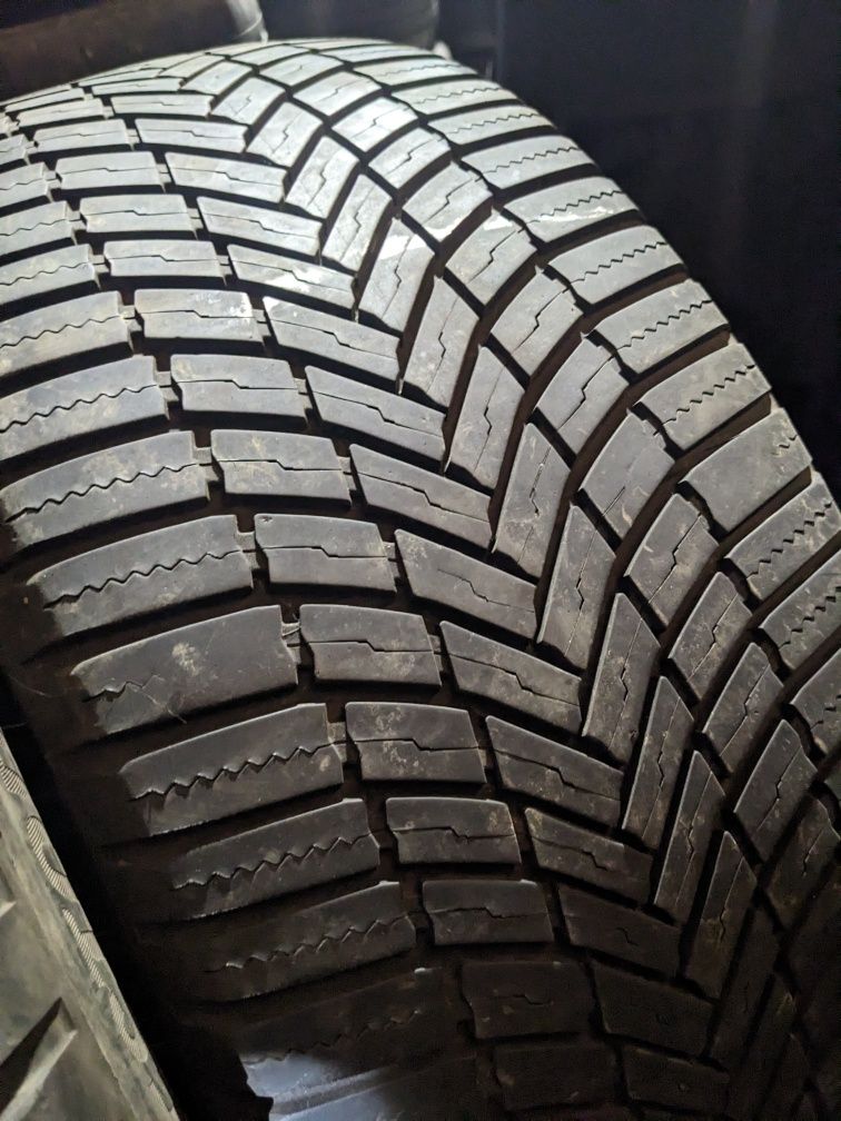 225/50R18 Bridgestone 2023рік